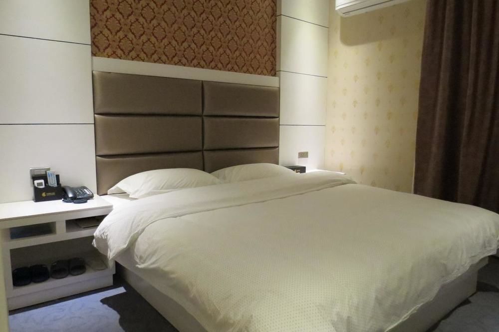 Longwang Business Hotel Liuzhou Exteriör bild